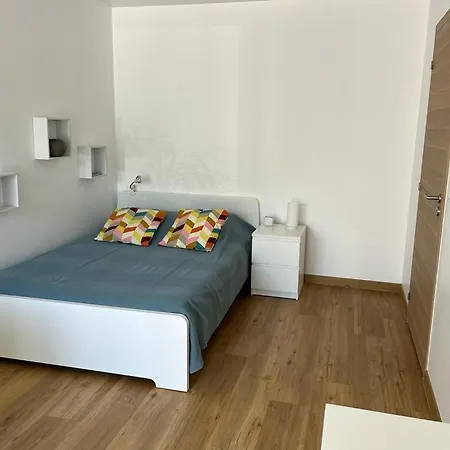 Petite Maison, Cosy, Sur Les Collines Niçoises *